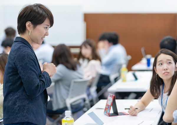 【顧客様限定講座】パーソナルカラー別・ポイントメイク講座お申込